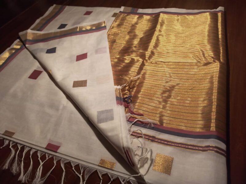 pure handloom cotton saree with big mundani 
5528 - Image 4