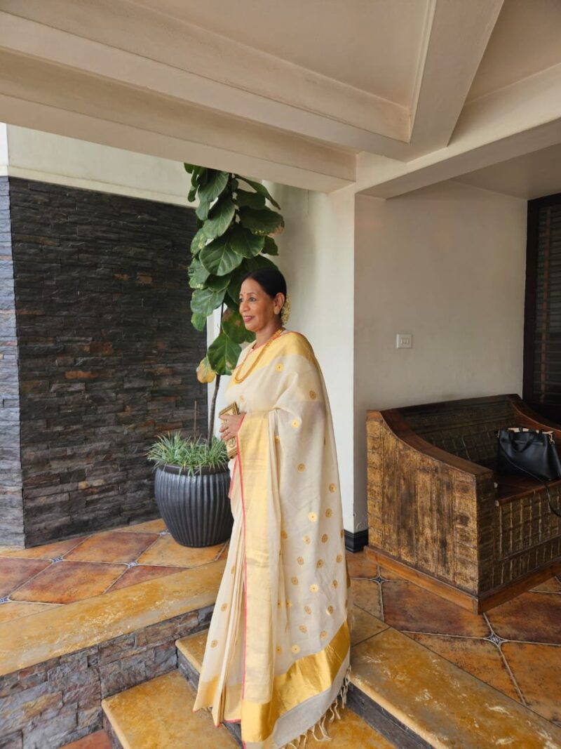 NITA -Red kara Kara Tissue Saree-HCS- 4480