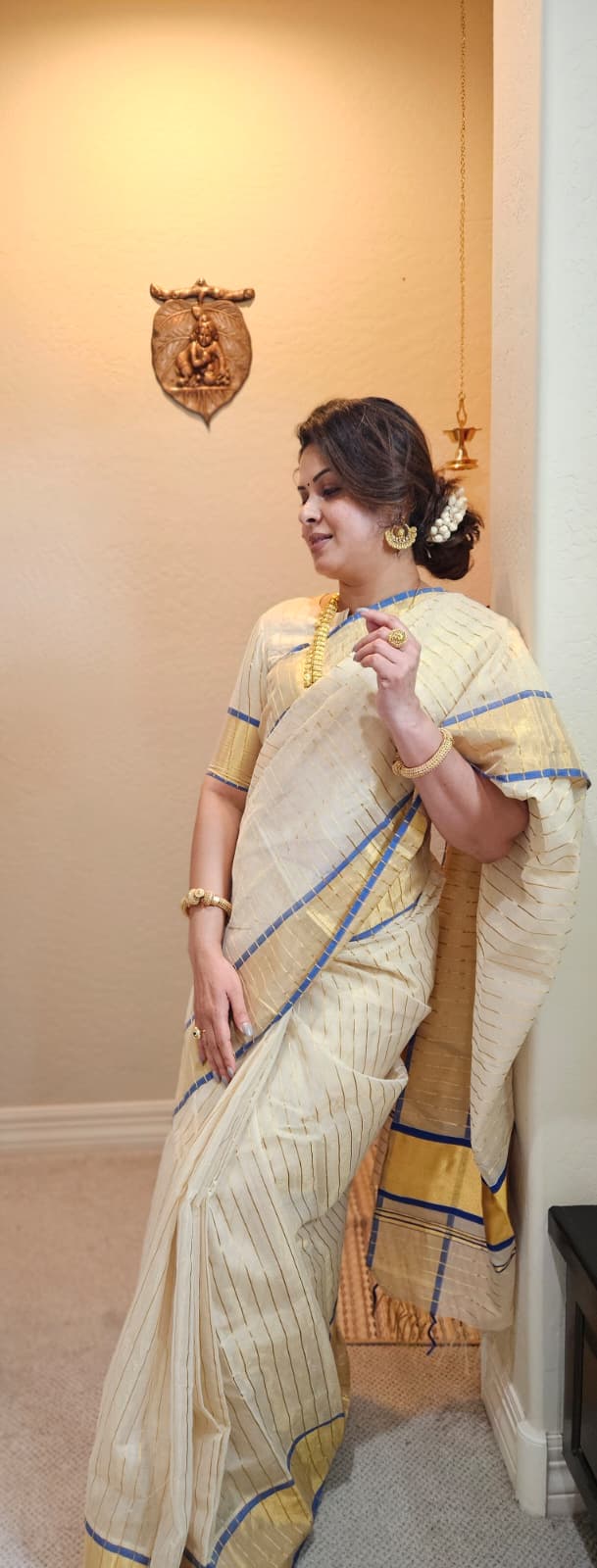 Neel Pure Handloom Tissue Saree with 5-Inch Border- 4478 - Image 4