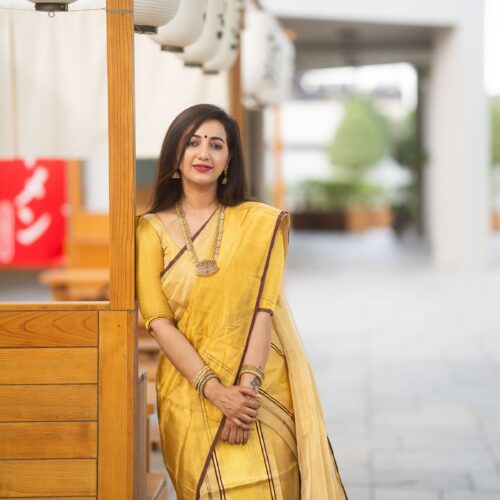 4500  NIMMI GOLDEN SET MUND WITH BLOUSE