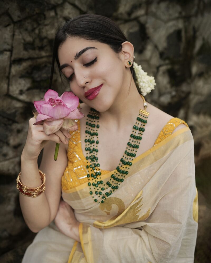 SWAN SAREE -  4499 - Image 2