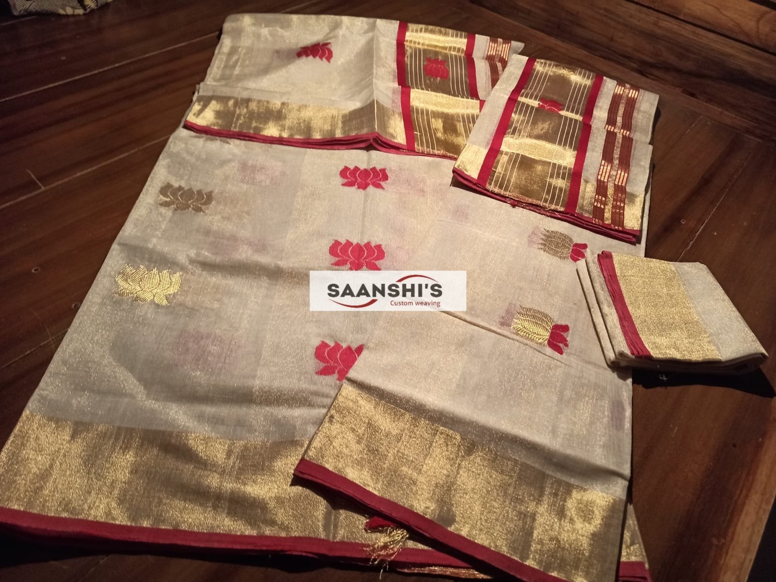 MEENAKARI
PURE HANDLOOM TISSUE LOTUS SETUND - Image 4