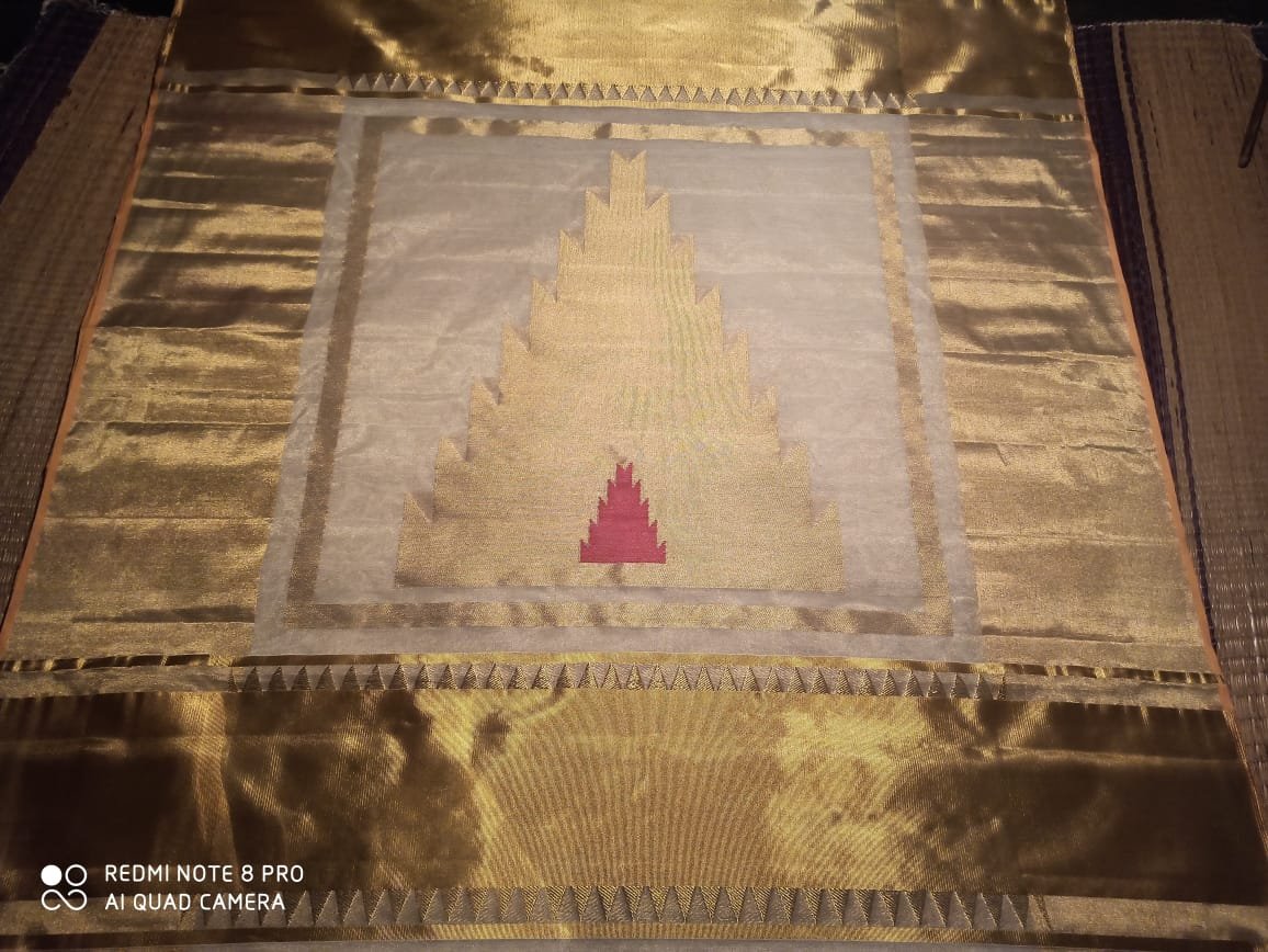 SAMYUKTH TEMPLE SAREE- 1050 - Image 4