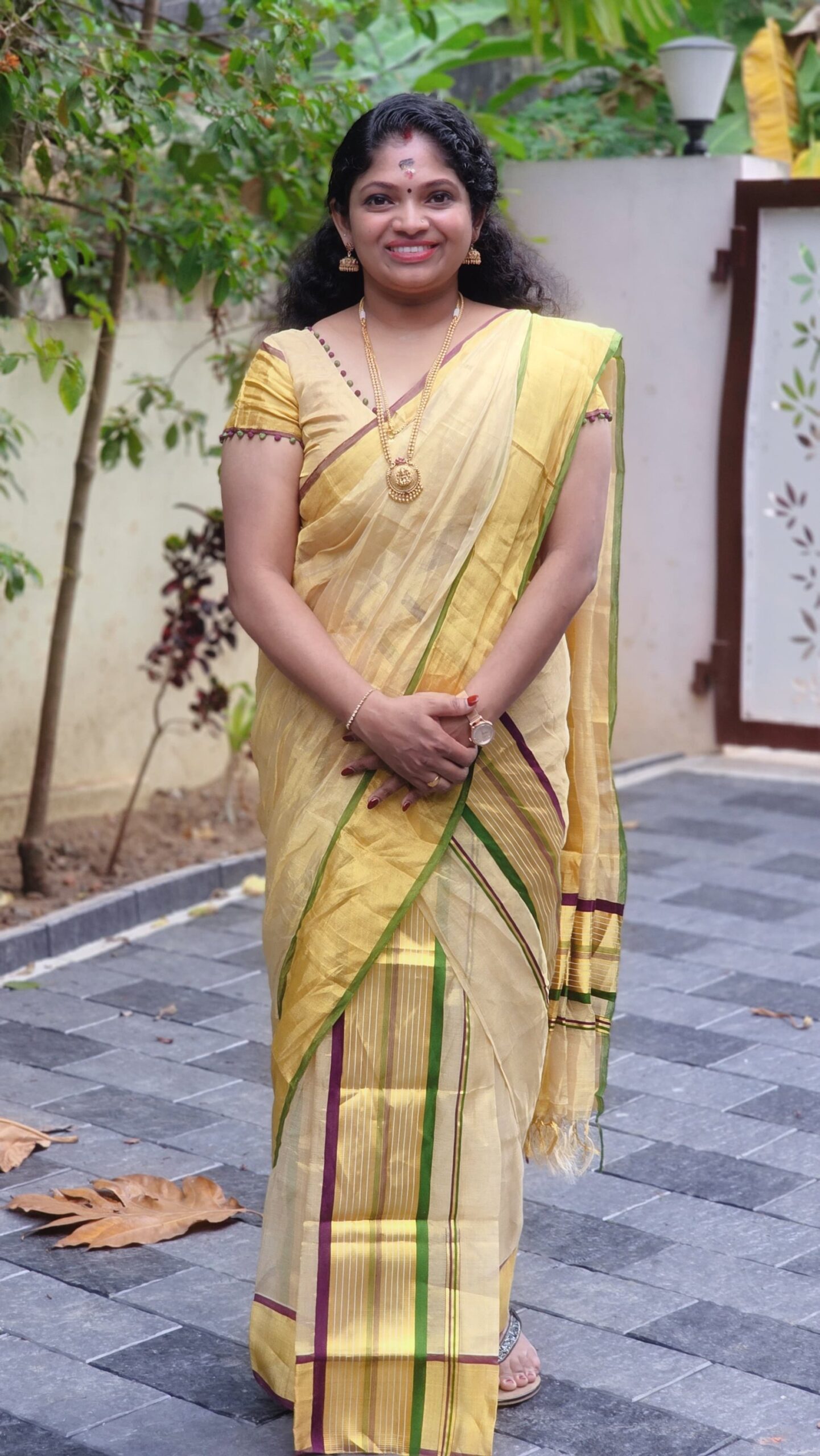 SARANYA - full jari weaved special set mund - 30071