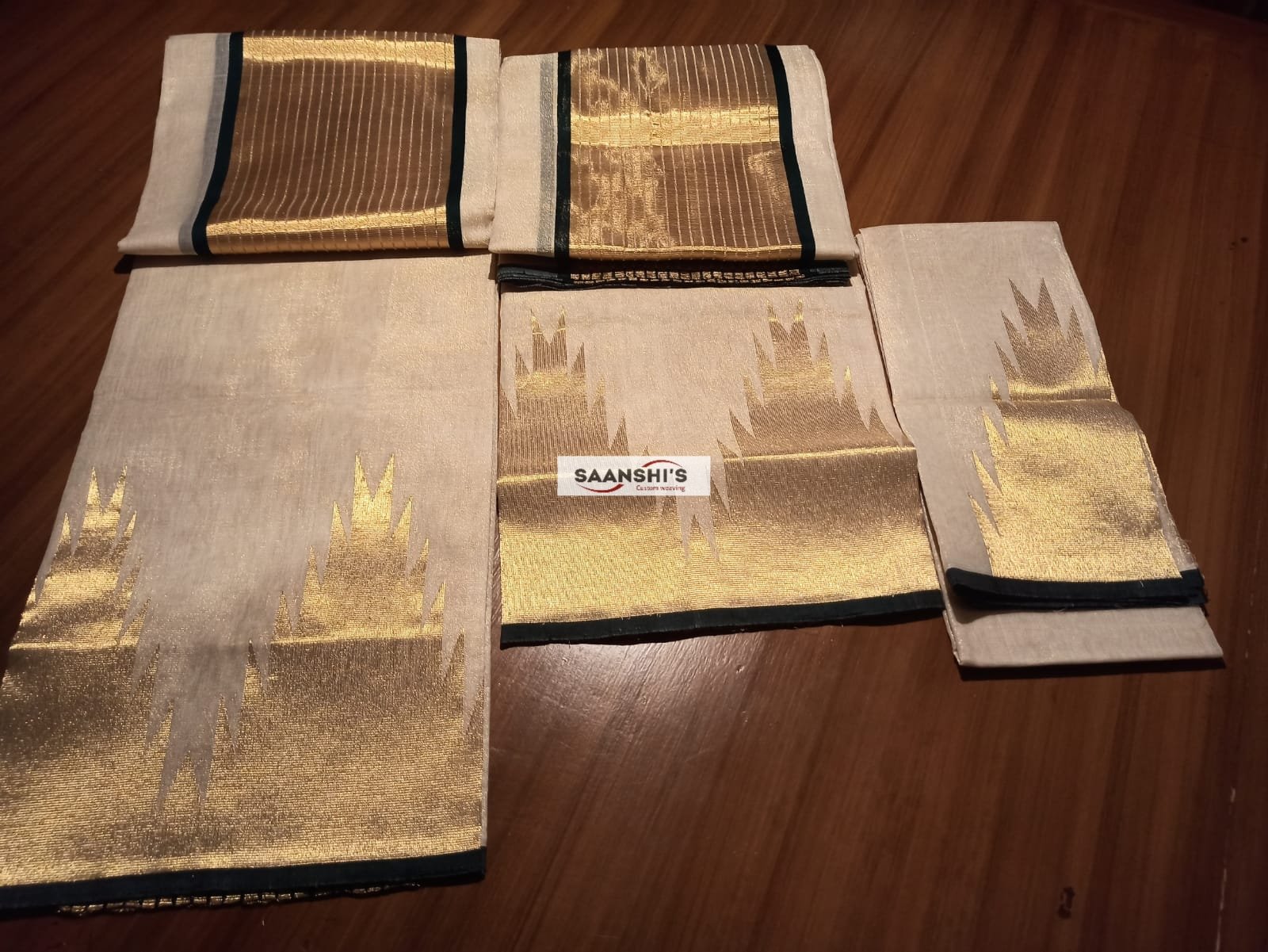 5357 PURE HANDLOOM TISSUE TEMPLE BORDER SET MUNDU bottle green - Image 3