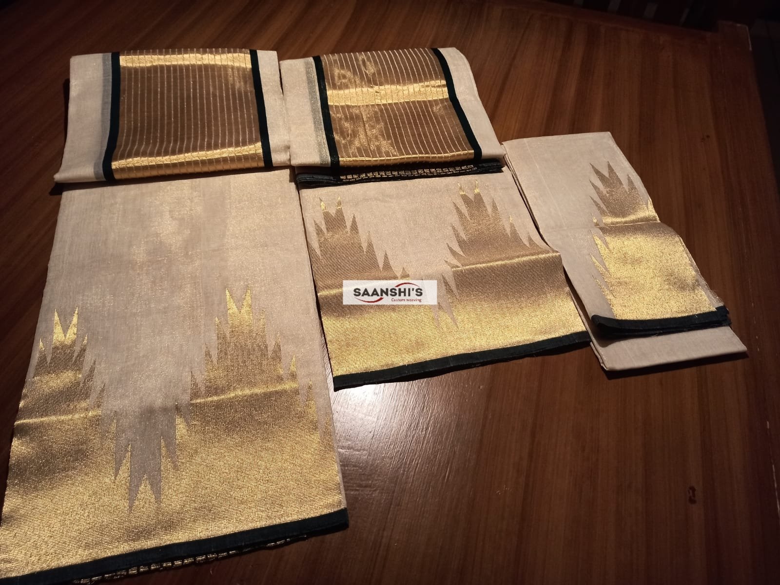 5357 PURE HANDLOOM TISSUE TEMPLE BORDER SET MUNDU bottle green - Image 2