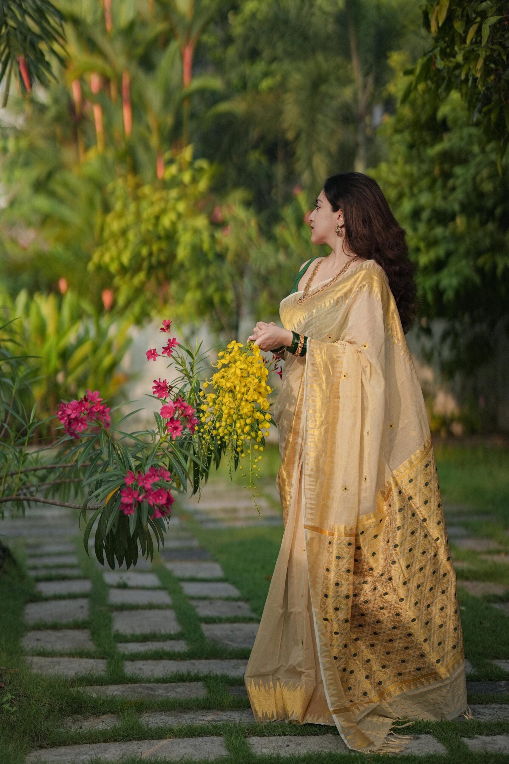 1016 LIz ZIG ZAG MEENA SAREE 2015 - Image 13