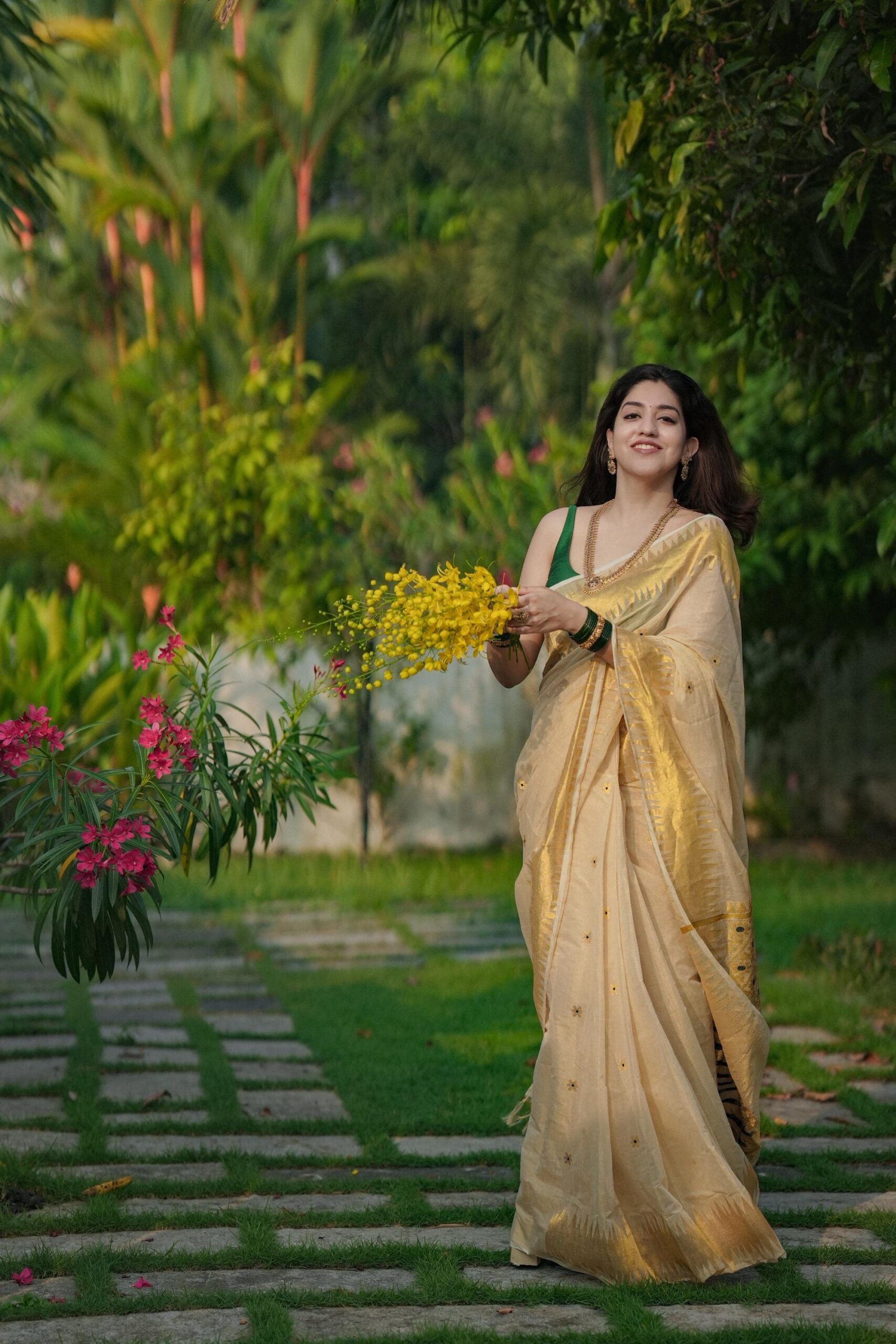 1016 LIz ZIG ZAG MEENA SAREE 2015 - Image 6