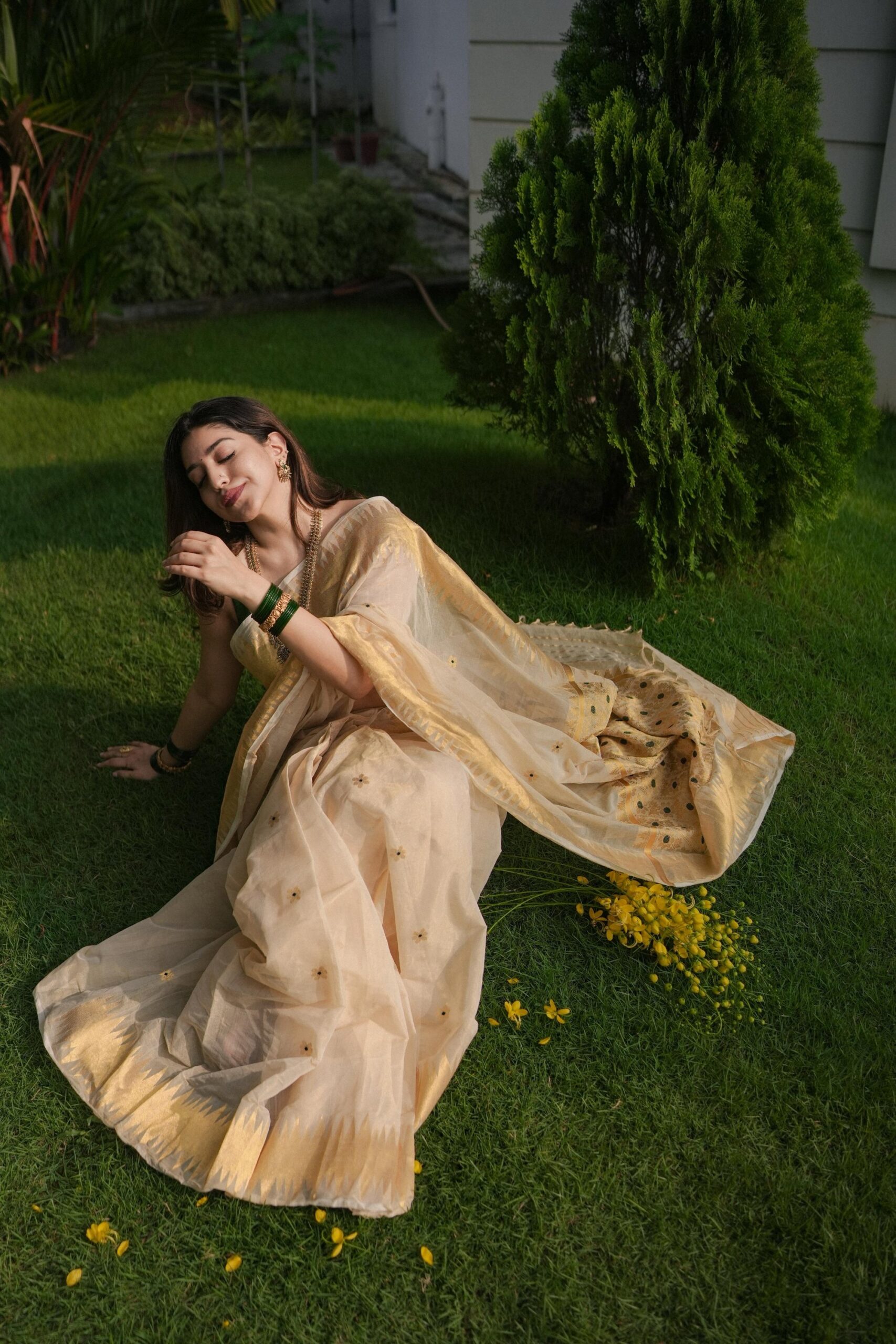 1016 LIz ZIG ZAG MEENA SAREE 2015 - Image 8