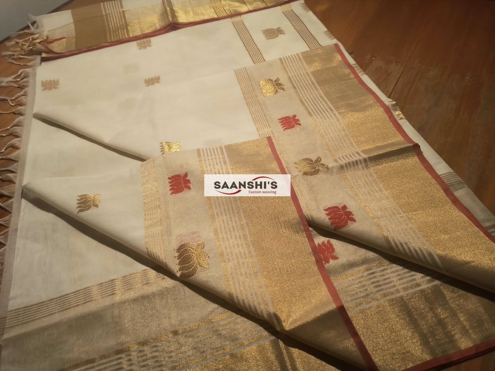 Pure Handloom Cotton Saree with Lotus Motifs - Image 2